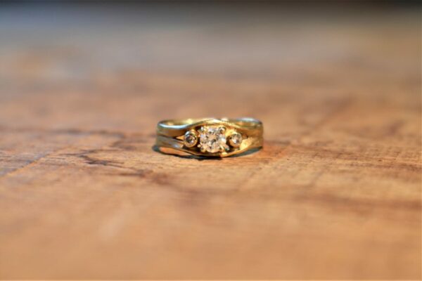 Ncio taeymans gouden ring met diamant