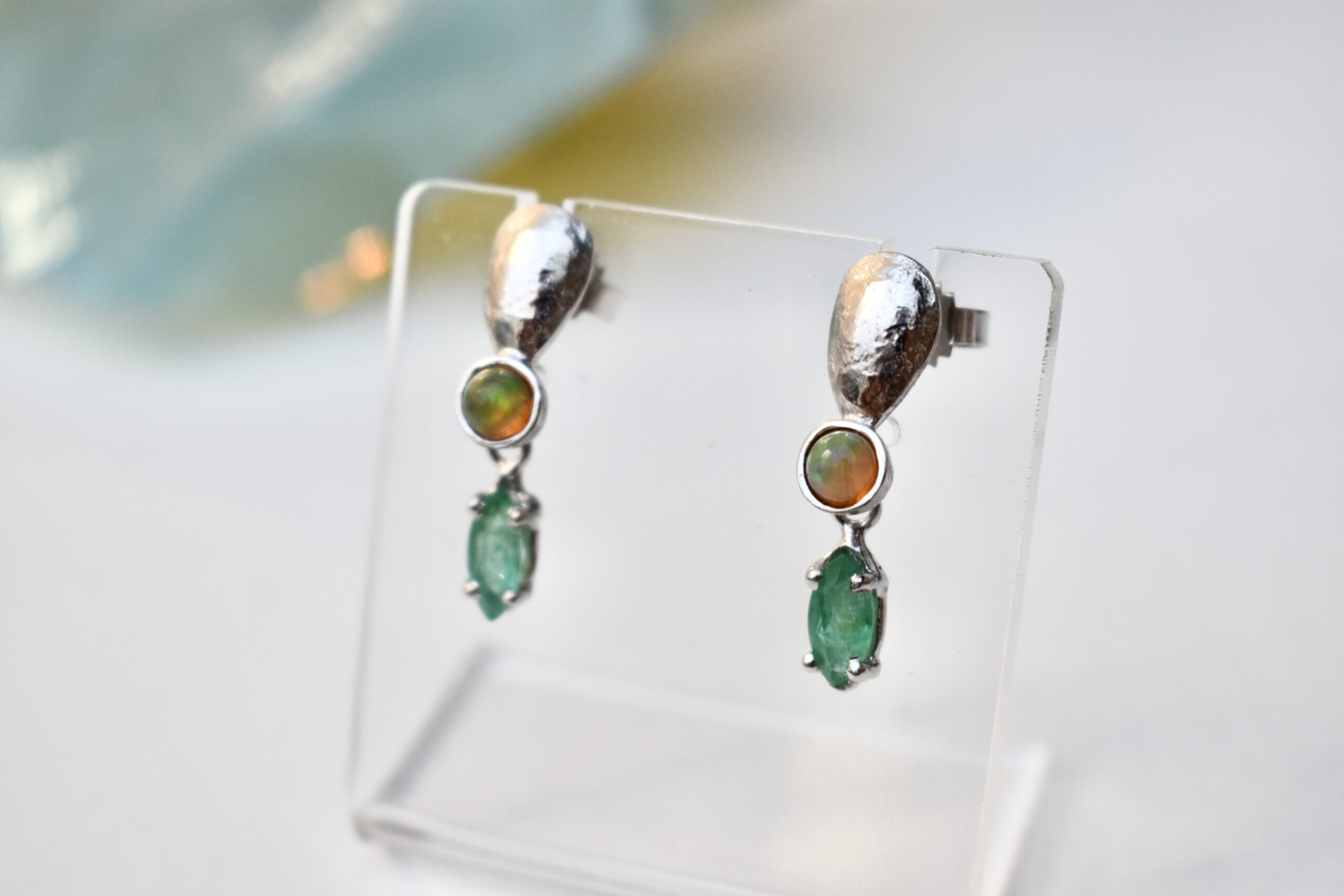 Nico Taeymans zilveren oorbellen  opaal en smaragd4